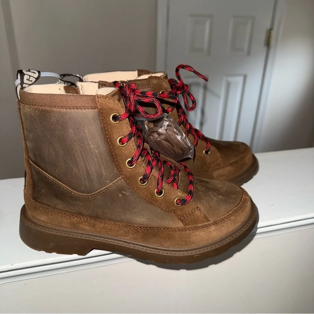 Ugg boys Robley Weather boots size 4